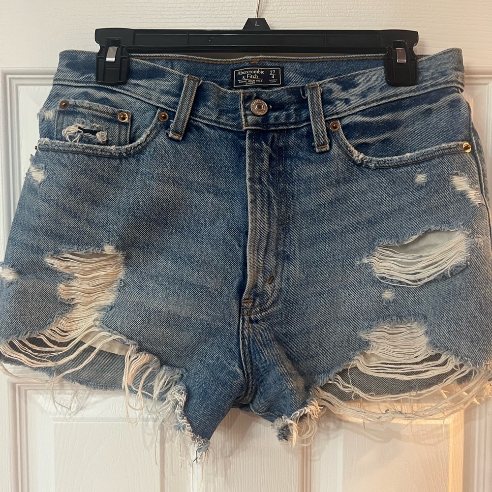 Abercrombie and Fitch Annie High Rise Short 27